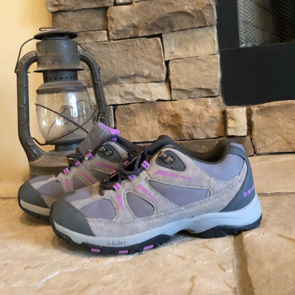 Hi-TEC trail  hiking boots / shoes !